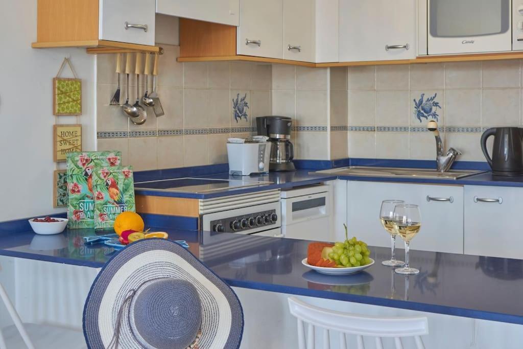 Duplex Ilic Sea Views,front Line,10 Min To Marina Apartment *
